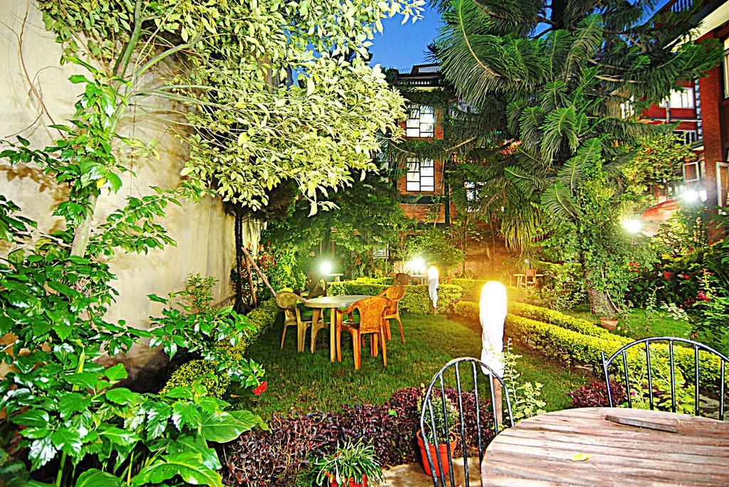 Kathmandu Garden House Hotell Eksteriør bilde