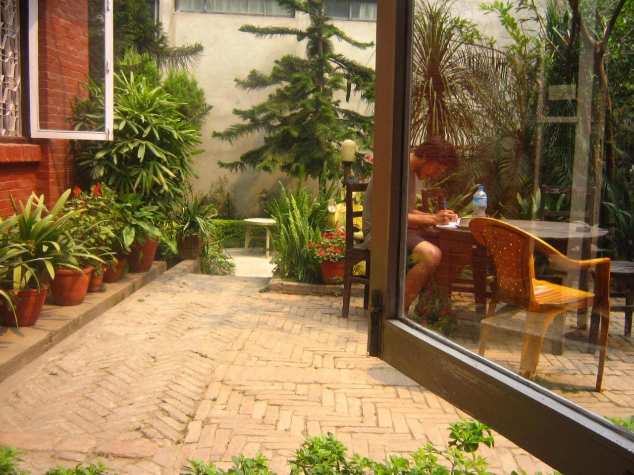 Kathmandu Garden House Hotell Eksteriør bilde